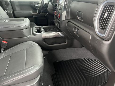 Used 2021 Chevrolet Silverado 3500 LTZ w/ LTZ Premium Package image 23