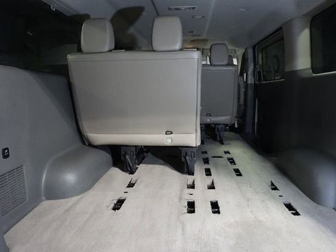 Used 2019 Nissan NV 3500 SL RWD image 22