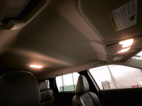 Used 2022 Mitsubishi Outlander SE image 21