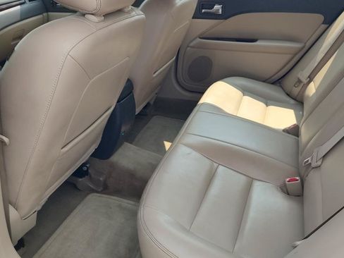 Used 2012 Ford Fusion SEL FWD image 19