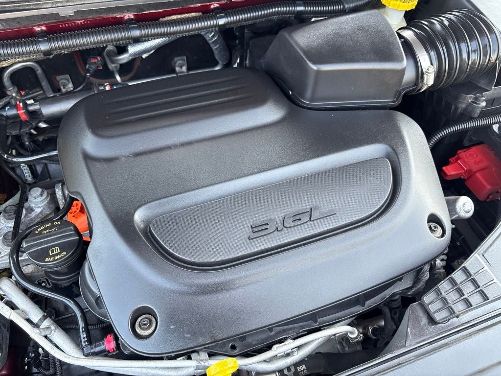 Used 2021 Chrysler Pacifica Touring w/ S Appearance Package FWD image 39