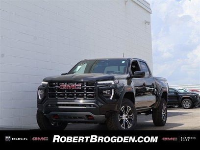 New 2025 GMC Canyon AT4