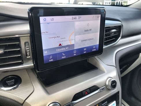 Used 2023 Ford Explorer XLT w/ Equipment Group 202A image 16