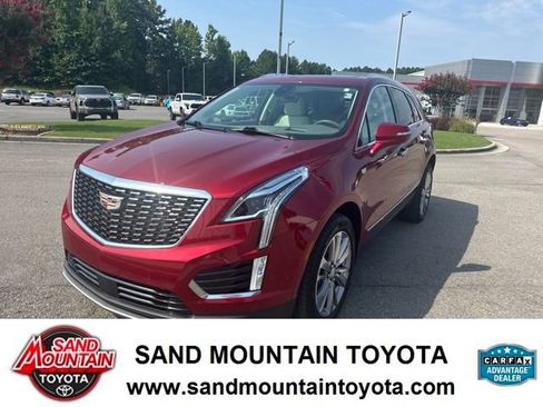 Used 2024 Cadillac XT5 Premium Luxury w/ Technology Package FWD image 6