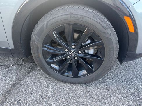 Used 2025 Buick Envista Sport Touring image 28