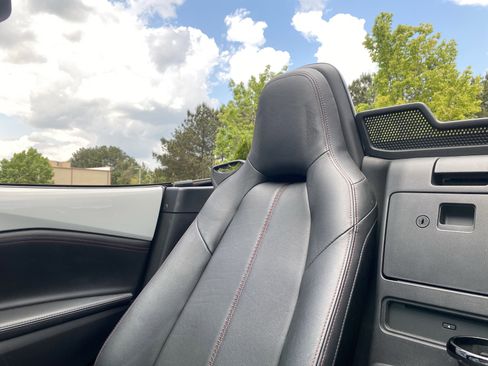 Used 2016 MAZDA MX-5 Miata Grand Touring RWD image 17