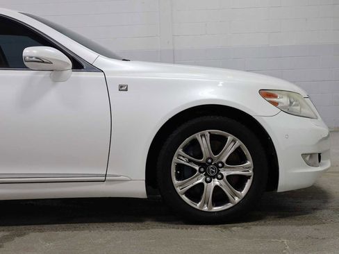 Used 2011 Lexus LS 460 w/ Comfort Pkg image 10