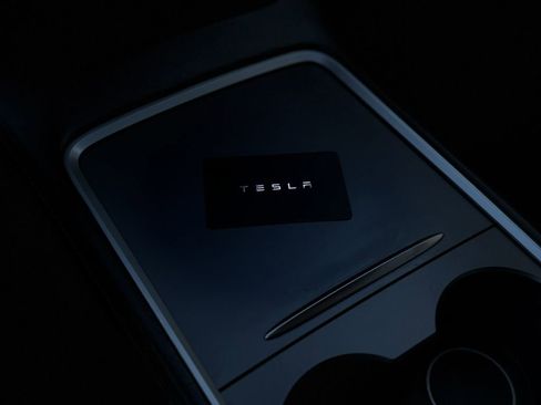 Used 2022 Tesla Model 3 Performance image 29