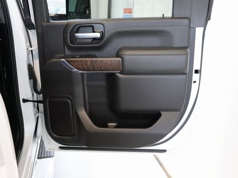 Certified 2023 GMC Sierra 3500 Denali w/ Denali Ultimate Package image 36