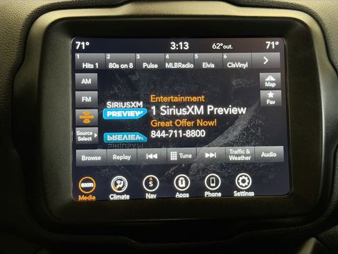 Used 2023 Jeep Renegade Latitude image 8