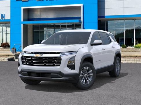 New 2026 Chevrolet Equinox LT FWD image 6