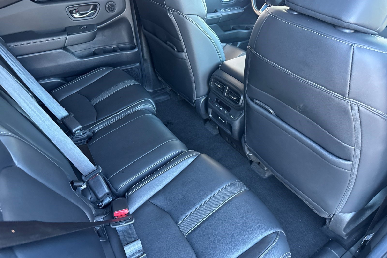 Certified 2025 Honda Pilot Touring image 33