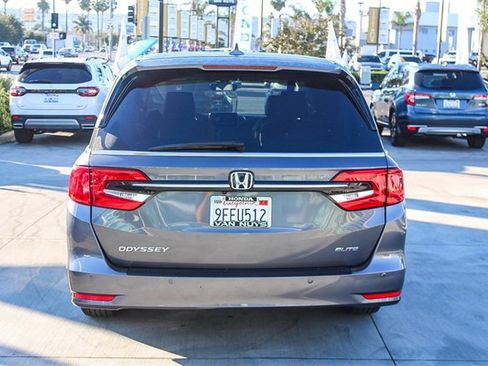 Used 2023 Honda Odyssey Elite image 6