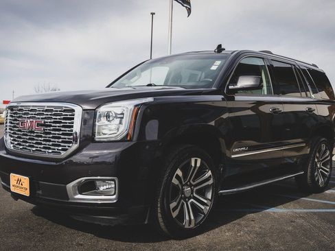 Used 2018 GMC Yukon Denali w/ Open Road Package image 23