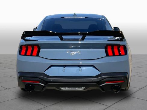 Used 2025 Ford Mustang Coupe RWD image 5