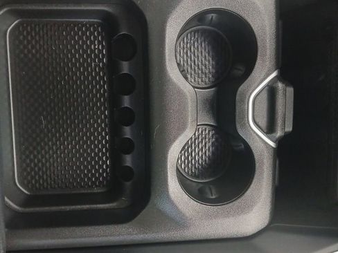 Used 2022 RAM 1500 Laramie AWD/4WD image 29