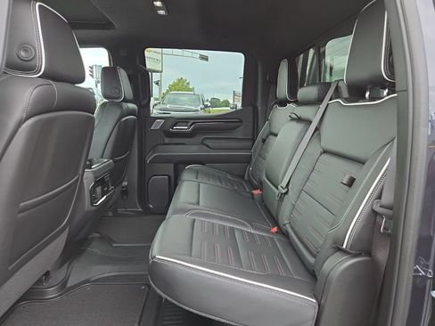 Used 2022 GMC Sierra 1500 AT4X AWD/4WD image 12