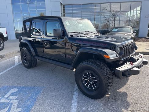 Used 2024 Jeep Wrangler Unlimited Rubicon AWD/4WD image 40
