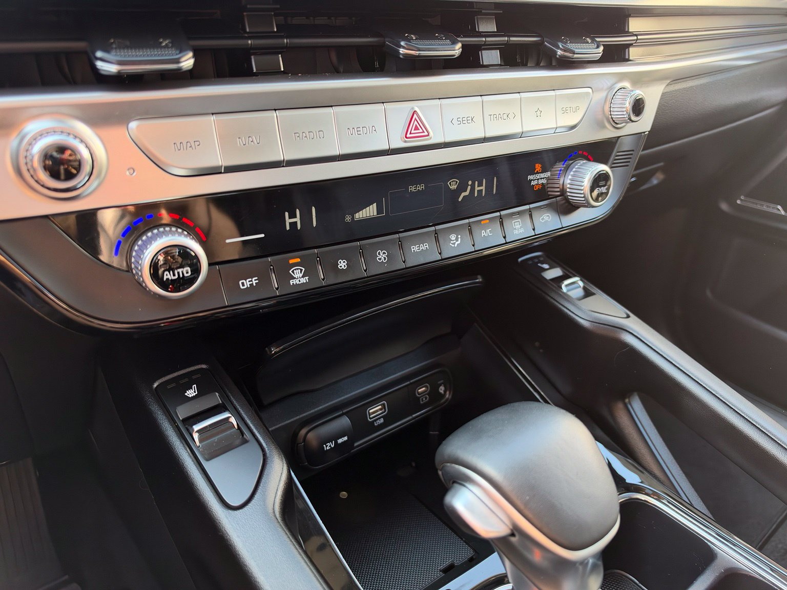 Used 2025 Kia Telluride S AWD/4WD image 13