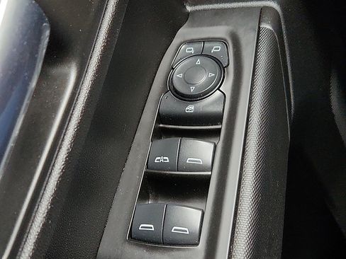 Used 2024 Chevrolet Silverado 1500 Custom image 17