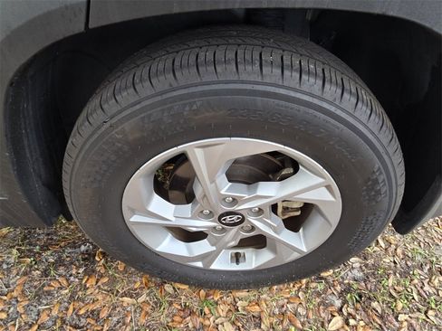 Used 2024 Hyundai Tucson SE image 10