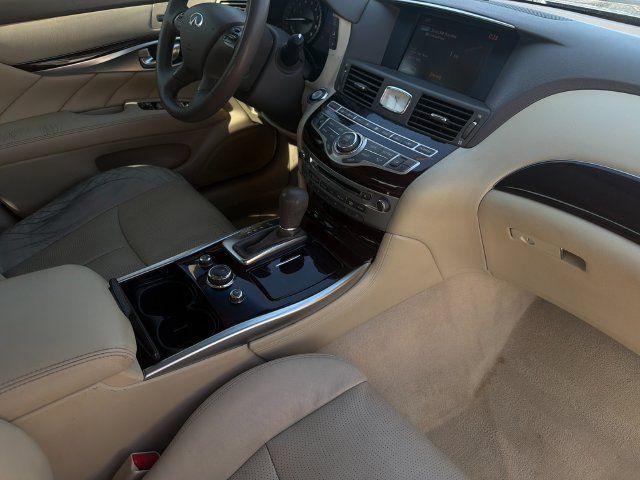 Used 2011 INFINITI M37 w/ Premium Pkg RWD image 16