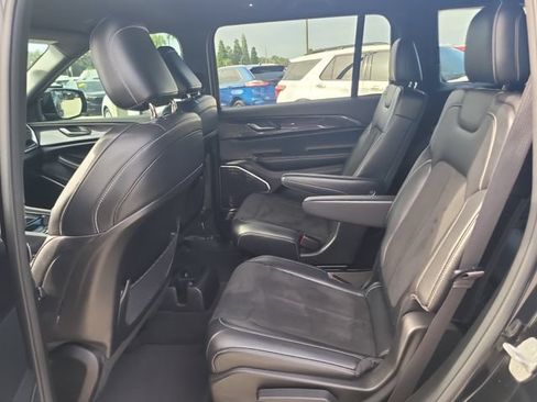 Used 2021 Jeep Grand Cherokee L Laredo AWD/4WD image 14