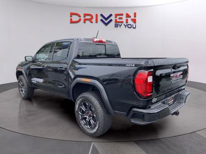 New 2025 GMC Canyon Elevation w/ Convenience Package