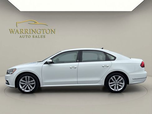 Used 2019 Volkswagen Passat 2.0T Wolfsburg w/ Wheels & Sunroof Package FWD image 4