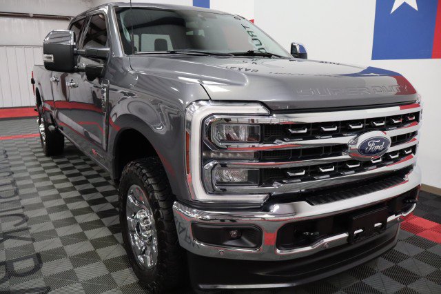 Used 2024 Ford F350 Lariat w/ Lariat Ultimate Package AWD/4WD image 24