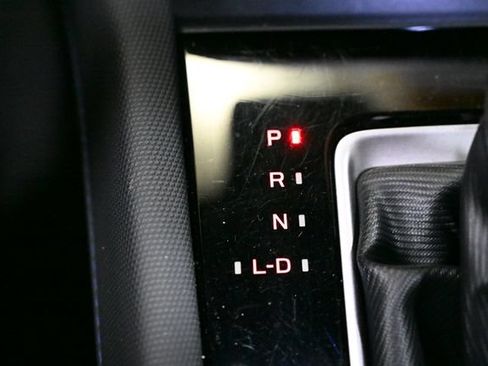 Used 2025 Subaru Forester Premium AWD/4WD image 29