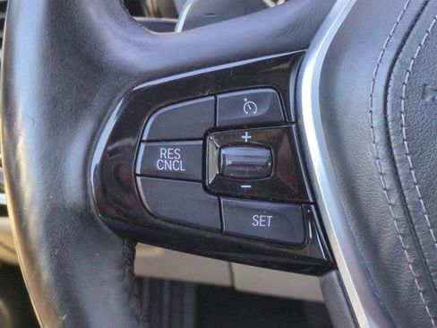 Used 2018 BMW 540i xDrive w/ Premium Package image 23