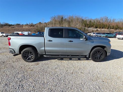 Certified 2025 Chevrolet Silverado 1500 Custom w/ Turbomax Blackout Package image 9