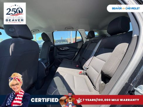 Used 2024 GMC Terrain SLE FWD image 14