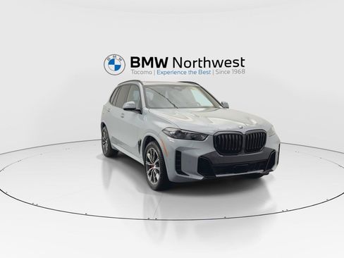 New 2026 BMW X5 xDrive40i w/ M Sport Package AWD/4WD image 7
