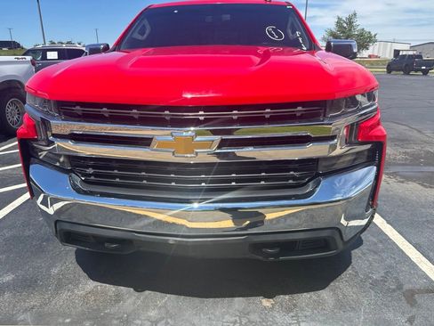 Used 2019 Chevrolet Silverado 1500 LT w/ Texas Edition AWD/4WD image 2