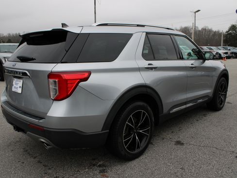 Certified 2021 Ford Explorer Limited w/ Equipment Group 301A image 6