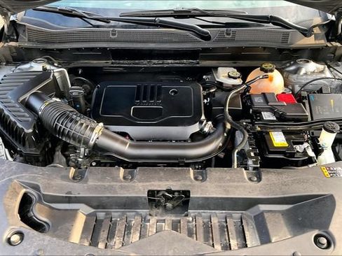 Used 2025 Chevrolet Blazer LT AWD/4WD image 10