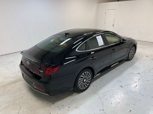 Used 2023 Hyundai Sonata Limited image 3
