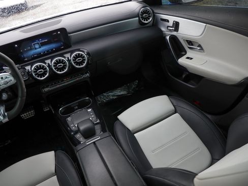 Used 2021 Mercedes-Benz CLA 35 AMG 4MATIC image 25
