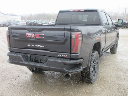 New 2026 GMC Sierra 2500 AT4 w/ AT4 Premium Plus Package image 5