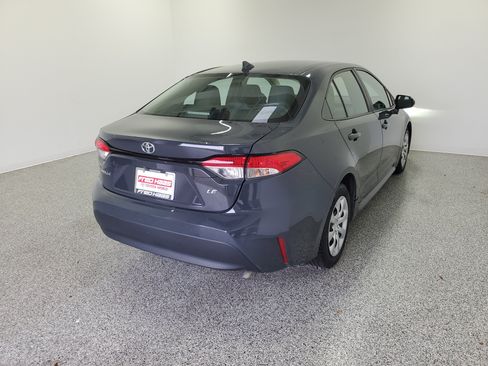 Used 2024 Toyota Corolla LE FWD image 5