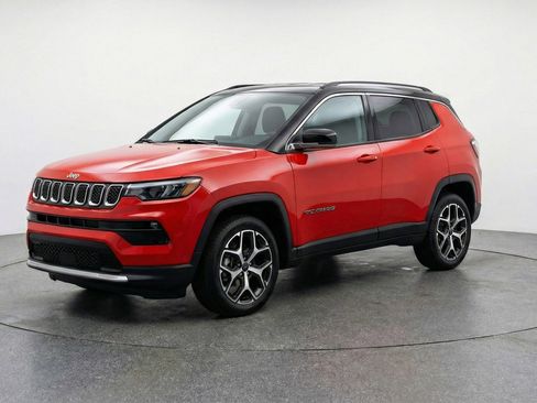 Used 2025 Jeep Compass Limited image 3