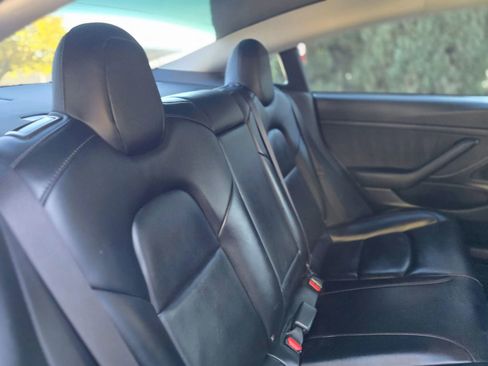 Used 2020 Tesla Model 3 Standard Range Plus image 28