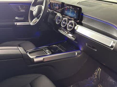 Certified 2026 Mercedes-Benz GLB 250 4MATIC image 37