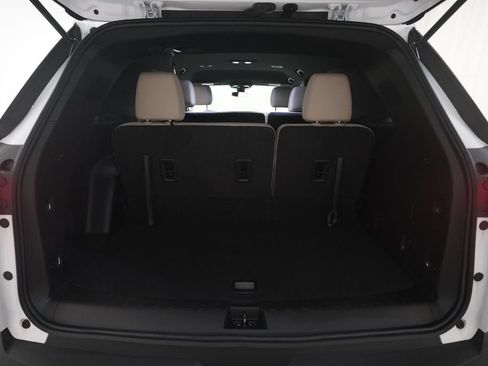 Used 2023 Chevrolet Traverse LS w/ Safety Package AWD/4WD image 10