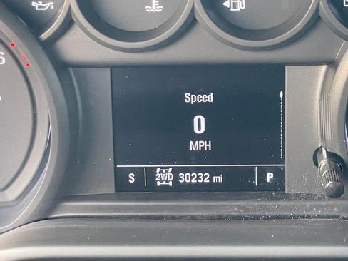 Used 2022 Chevrolet Silverado 1500 Custom image 30