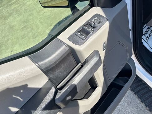 Used 2020 Ford F150 XL w/ Trailer Tow Package image 12