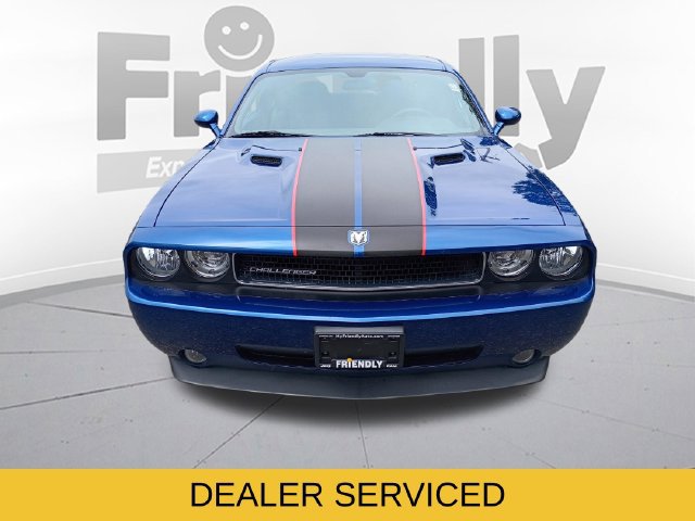 Used 2010 Dodge Challenger SE RWD image 2