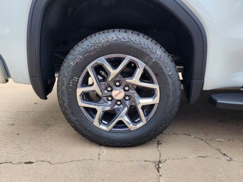 New 2026 GMC Sierra 1500 SLT image 52